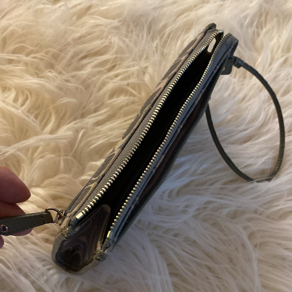 COACH wristlet - Picture 7 of 10